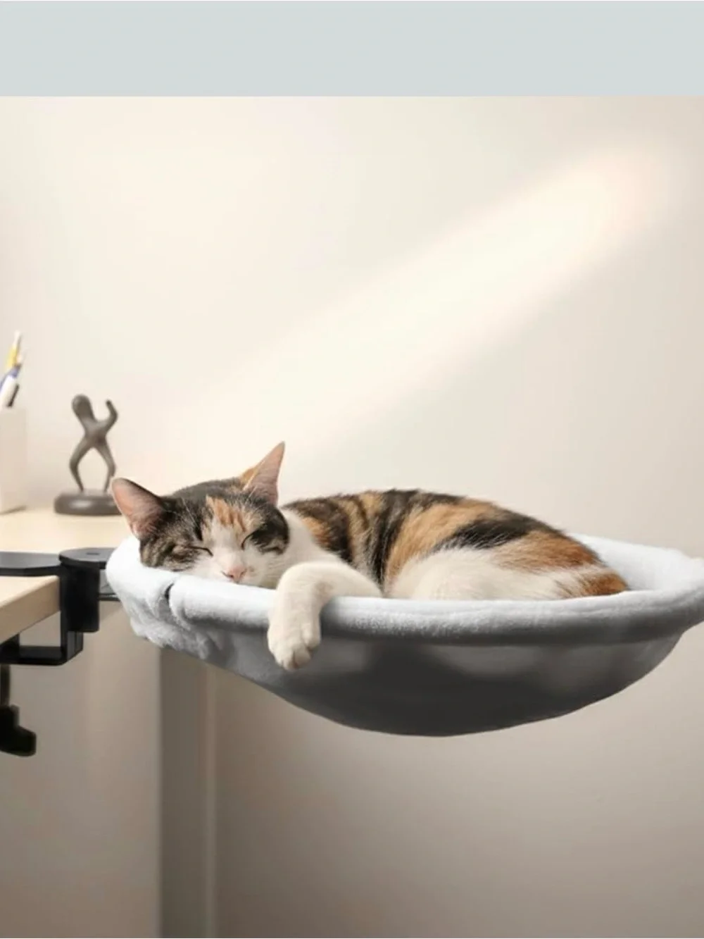 White Plush Cat Desk Mount Hammock Bed - Calming Resting Spot for Cats
